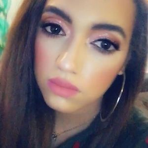 Meet your Posher, Alexandra mendez